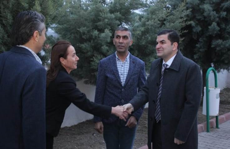 Kaymakamımız Sayın Ahmet KARATEPE,  bugün ilçemiz Sağlık Meslek Lisesi Yurdunda  öğrencilerimizi ziyaret ederek onlarla beraber iftar yaptılar.  